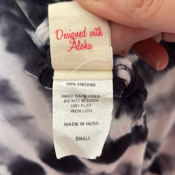 Honolua Wahine Tie Dye Swim Cover Small - Picture 6 of 6